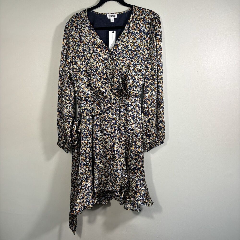 NWT! Caralyn Mirand The Drop Size L Womens Floral Print Blue Wrap Dress